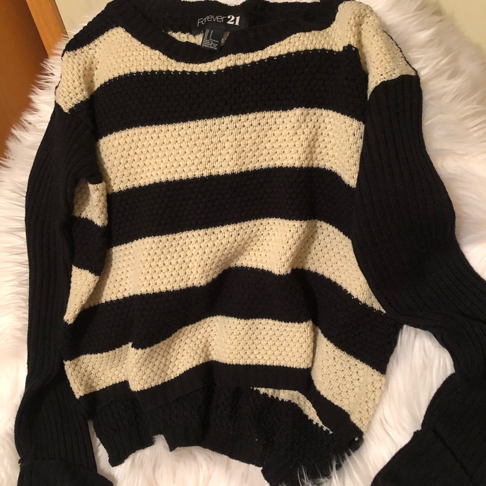 🔥3 for 15❗️F21 sweater ♥️